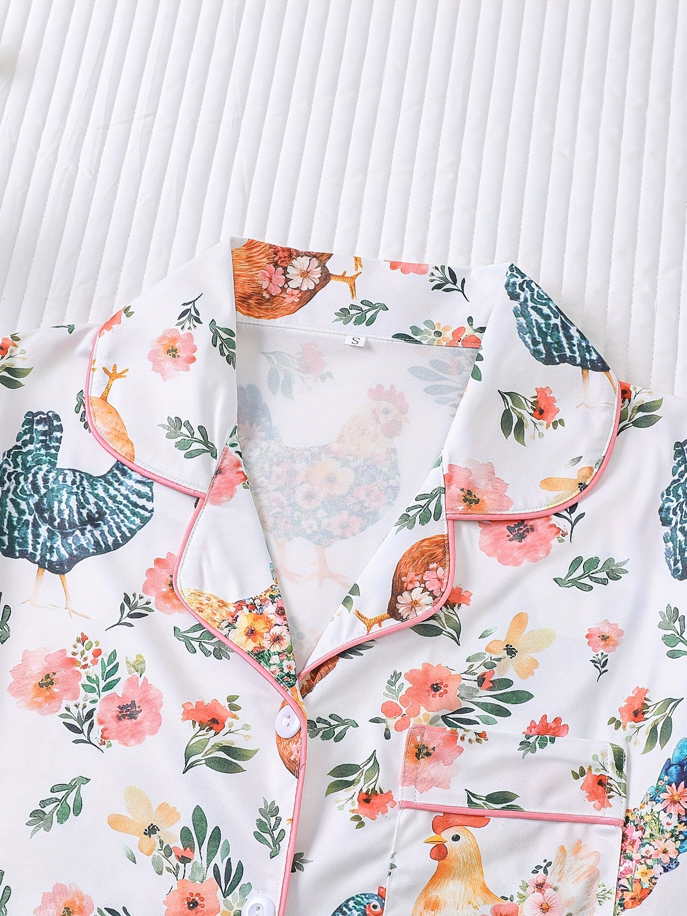 Two-piece Women'S Elegant Polyester White Pajama Set, Chicken Print, Fabric, All-season Comfort, Short-sleeved Button- Top With Collar And Matching Shorts, All-over Print And Pocket Details, Perfect For Adults Pajama Sets