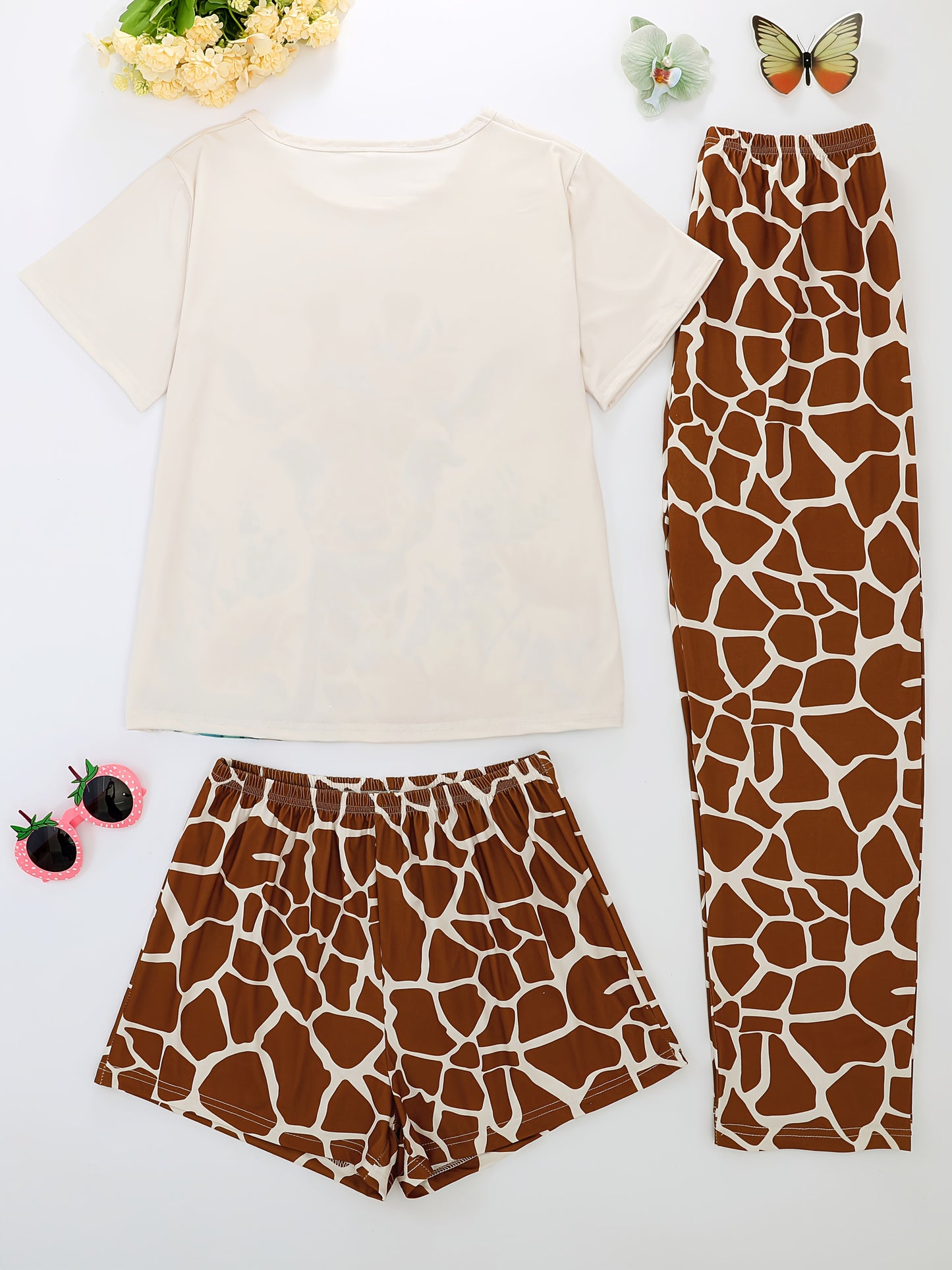 Round Neck Women'S Pajama Set, Pullover Short Sleeve Top and Loose Elastic Shorts and Pants, Comfortable Fabric, Suitable for All Seasons, Casual Adult Women'S Sleepwear Outfit with Floral Giraffe Print