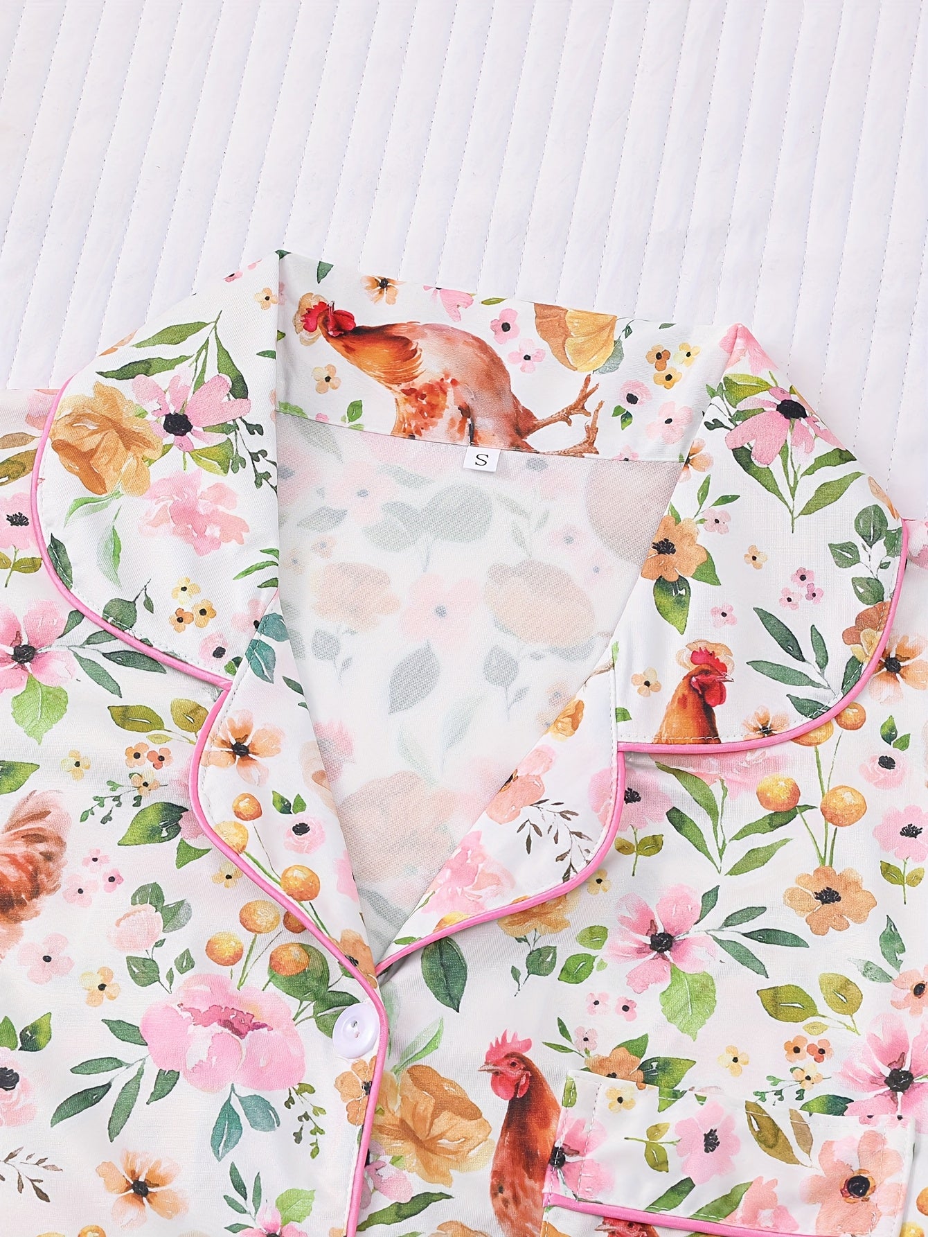 Two Piece Women's Elegant Polyester Pajama Set, Knitted Fabric, Comfortable for All Seasons, Short Sleeved Button Up Top, Collar And Same Shorts, with Animal Print And Pocket Details, Suitable for Adult Pajama Set