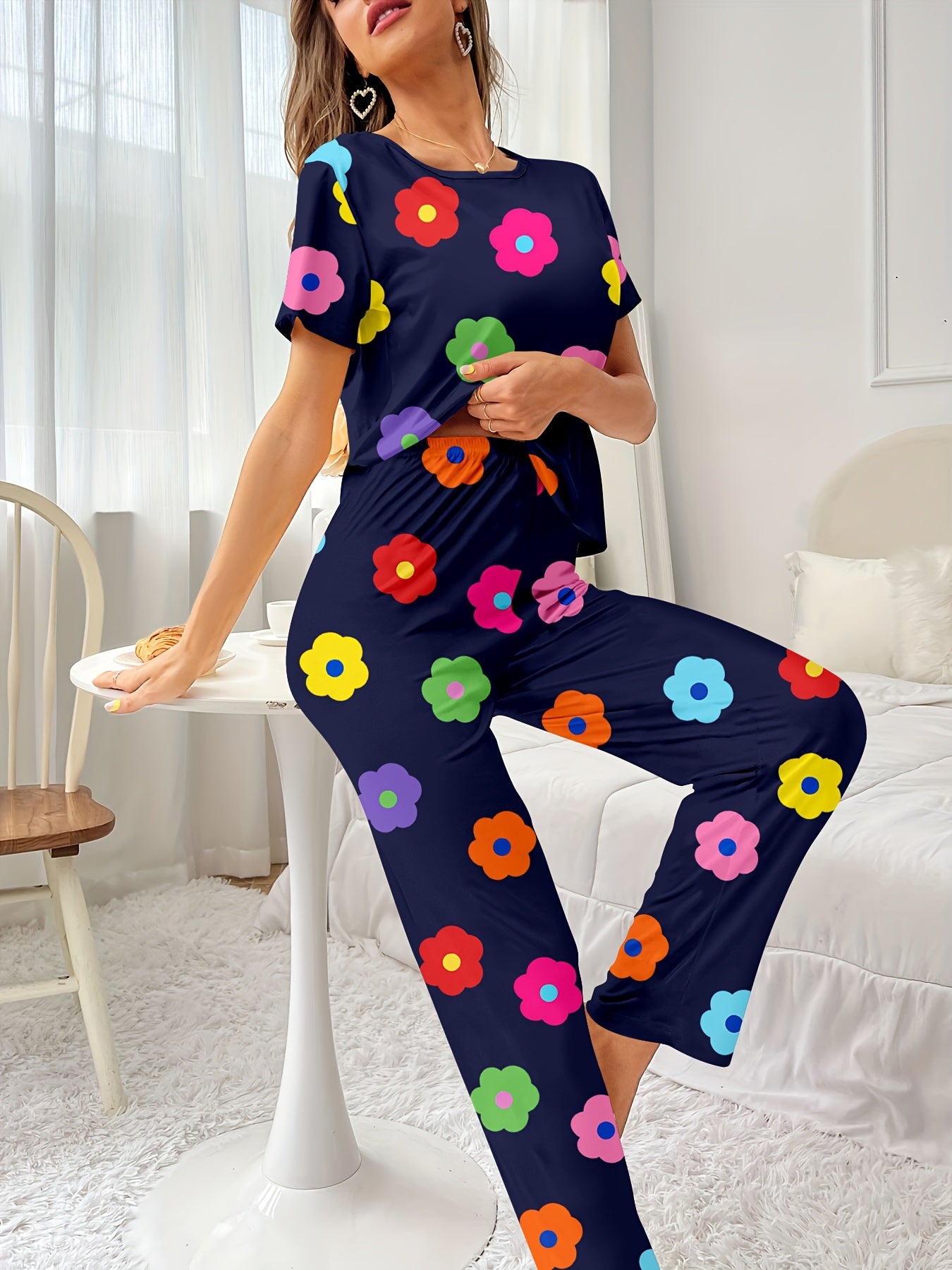 Women'S Casual Floral Print Pajama Set - Short Sleeve Top & Pants, Loose Fit, Machine Washable, Black with Colorful Flowers, All-Season Comfort Loungewear, Relaxed Fit Pajamas | Playful Design | Comfortable Fit, Ladies Pajamas