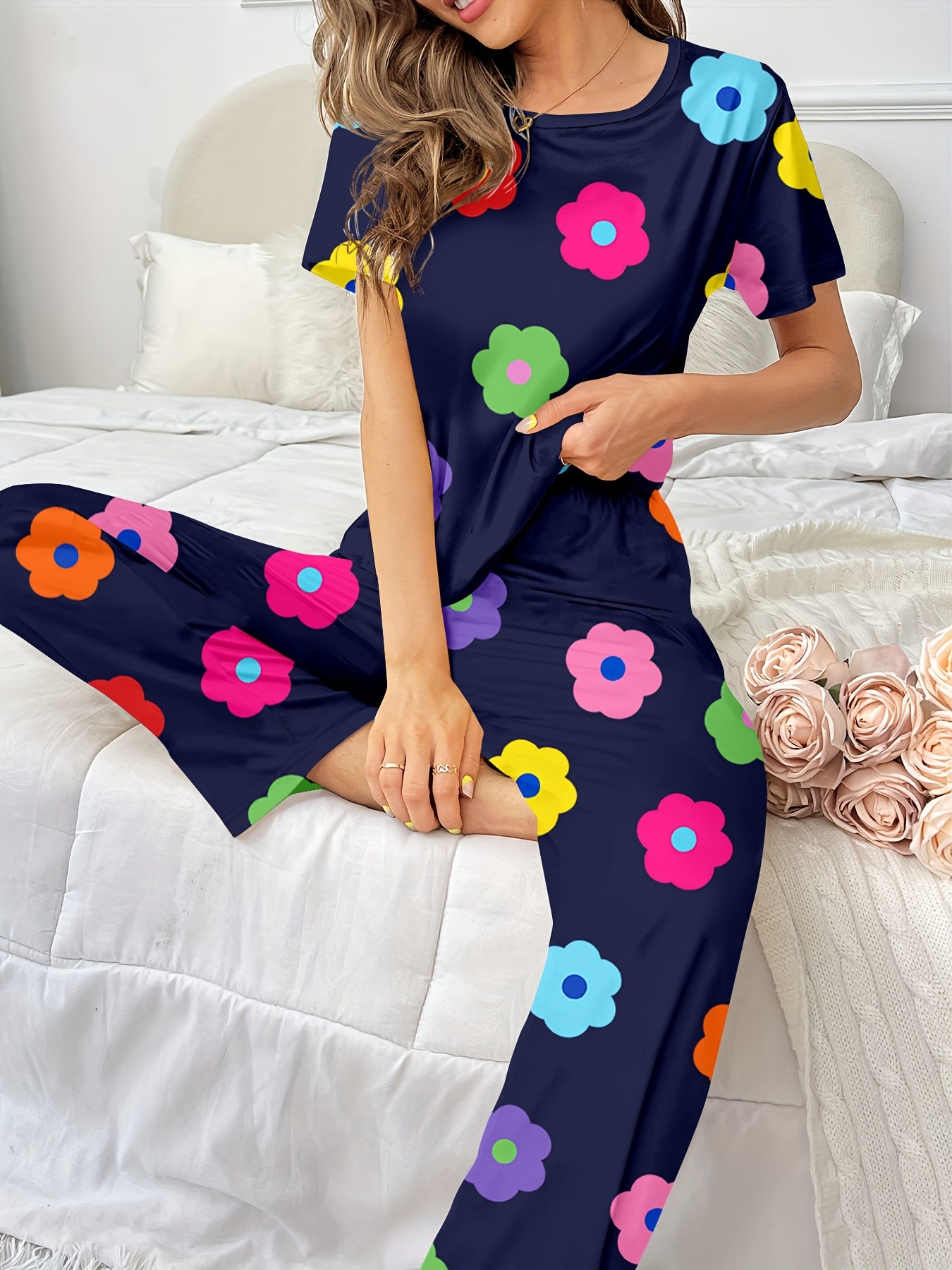 Women'S Casual Floral Print Pajama Set - Short Sleeve Top & Pants, Loose Fit, Machine Washable, Black with Colorful Flowers, All-Season Comfort Loungewear, Relaxed Fit Pajamas | Playful Design | Comfortable Fit, Ladies Pajamas